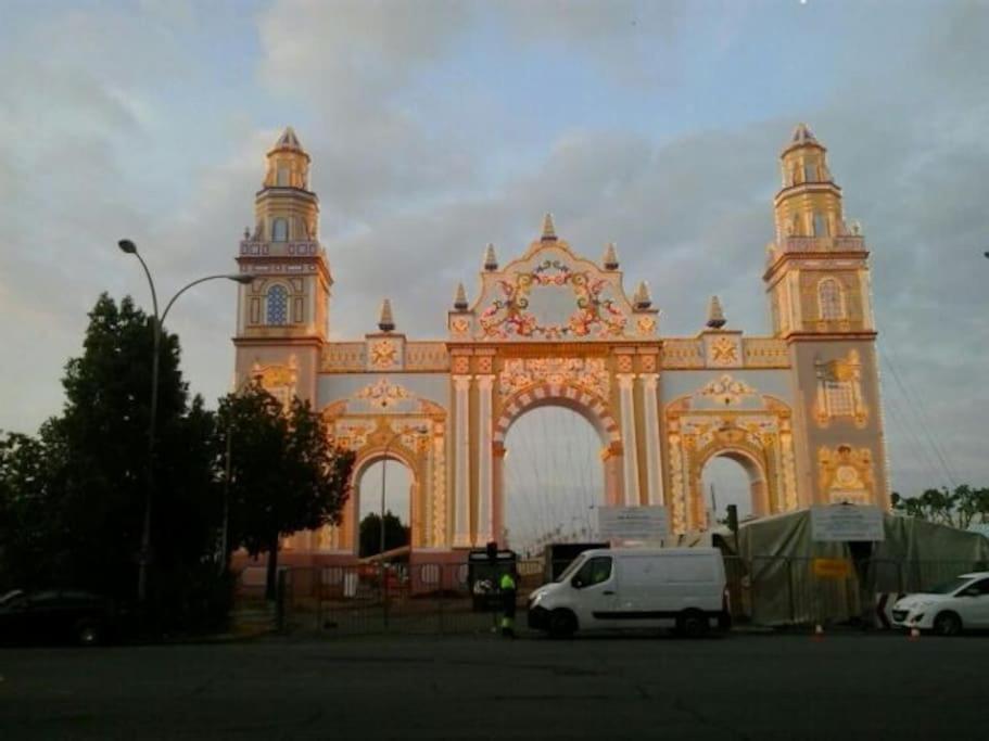 Puerta De San Juan Daire Sevilla Dış mekan fotoğraf